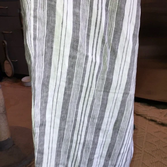 Garnet Hill Black and White Slacks - Picture 5 of 6